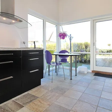 Amia - 20m From The Sea By Interhome *